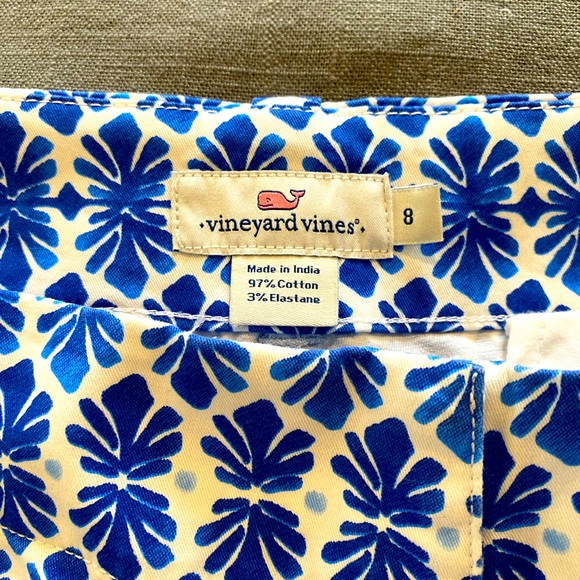 Vineyard vines shorts - Picture 2 of 4